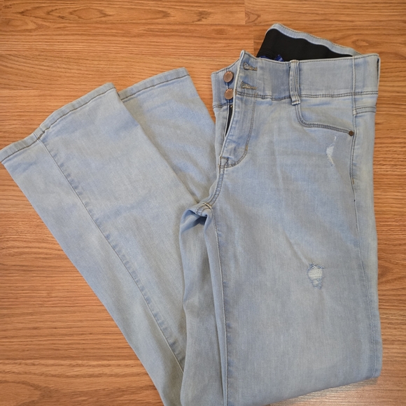 Apt. 9 Denim - Apt. 9 Light Blue Women's Skinny Jeans